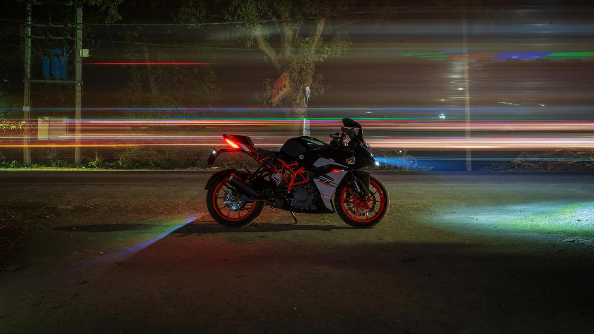 Image of Land vehicle, Vehicle, Motorcycle, Motorcycling etc.