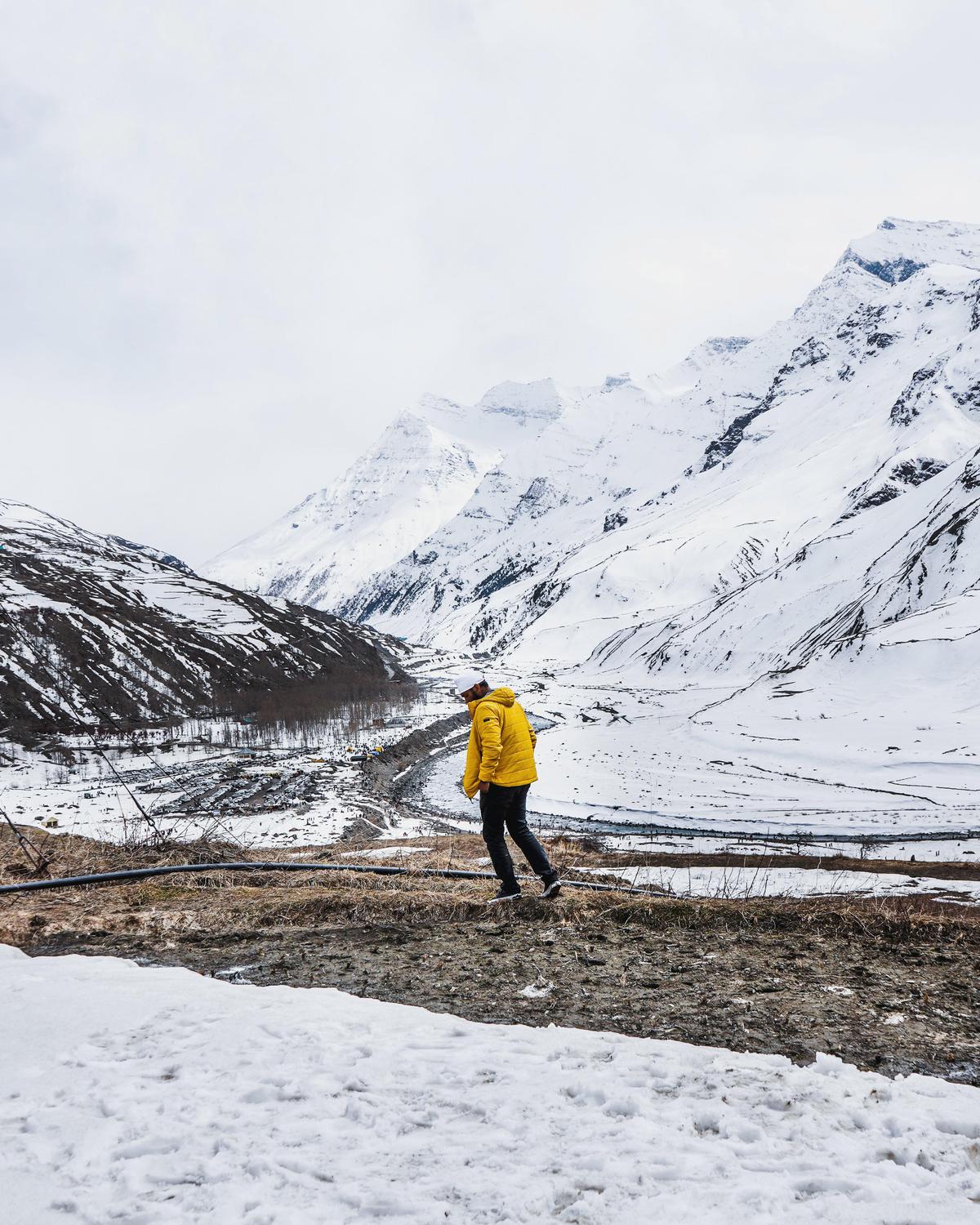 Image of Sky, Mountain, Tree, People in nature, Snow, Ice cap etc.