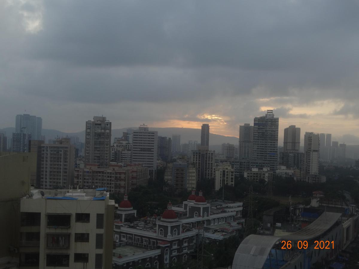 Image of Sky, Cloud, Building, Dusk, Atmosphere, Window etc.