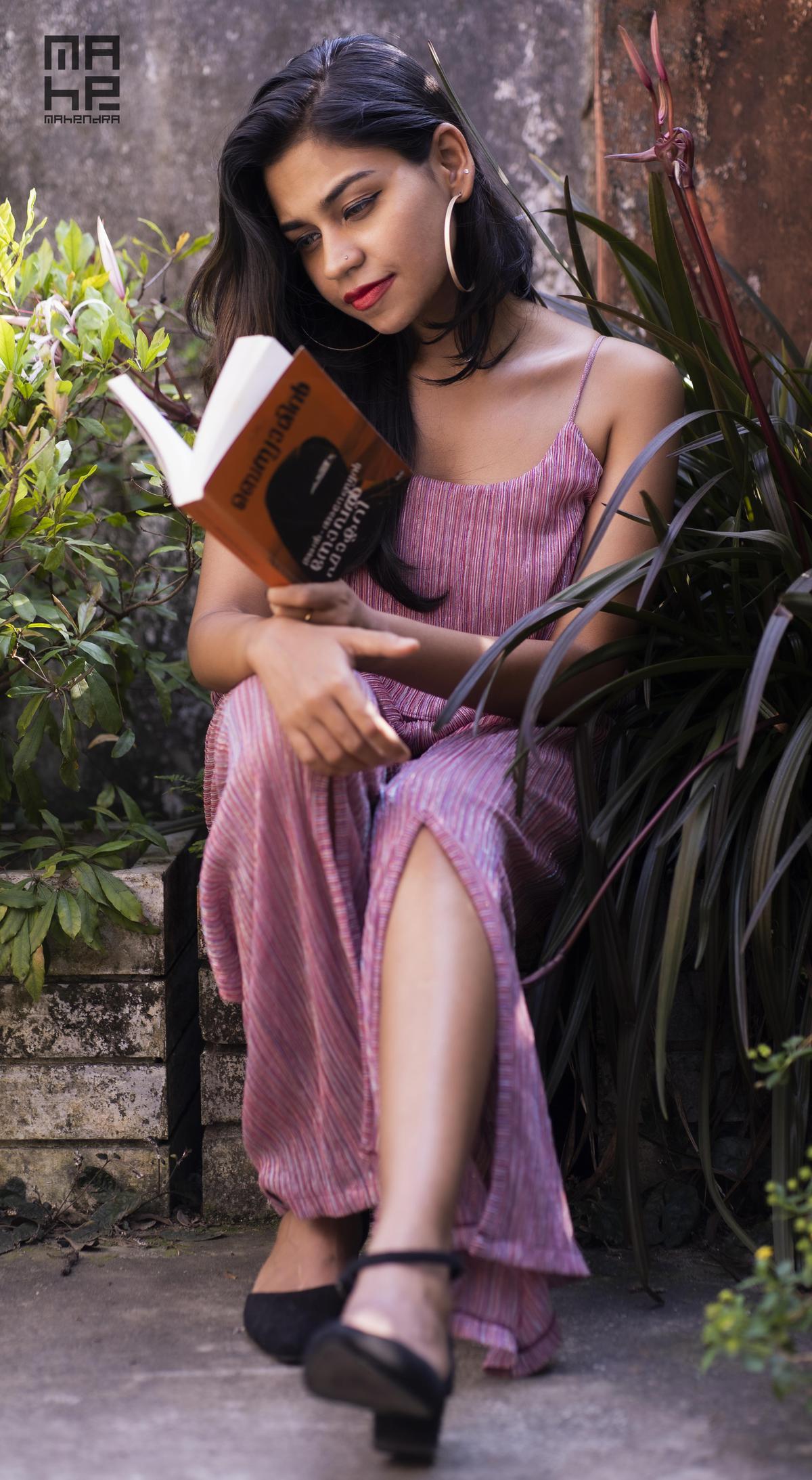 Image of Green, Photograph, Purple, Fashion, Plant, Face etc.