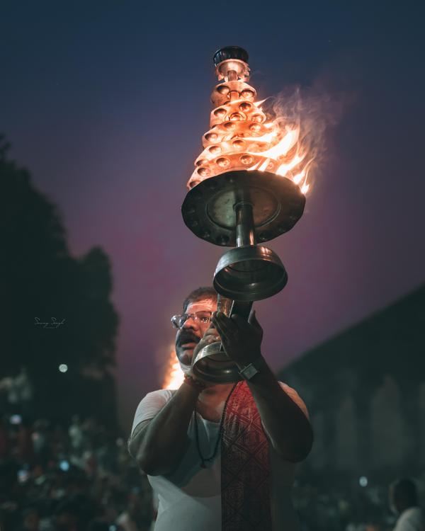 Image of Sky, Lighting, Flash photography, Entertainment etc.