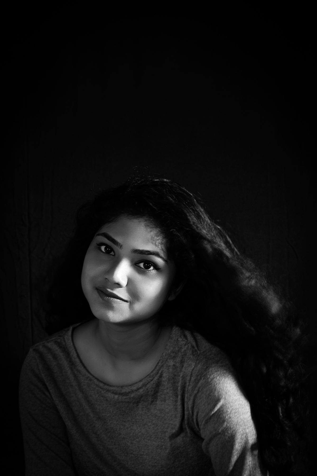 Image of Head, Black-and-white, Smile, Face, Chin, Eyebrow etc.