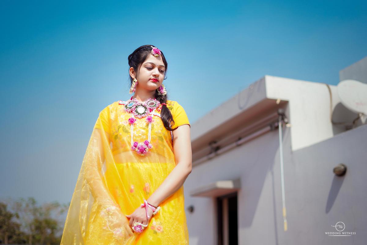 Image of Sky, Happy, Flash photography, Fashion design, Entertainment etc.