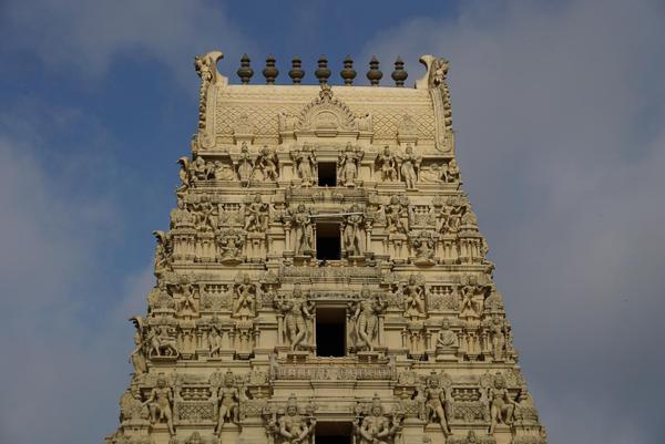 Image of Temple, Sky, Architecture, Landmark, Historic site, Hindu temple etc.