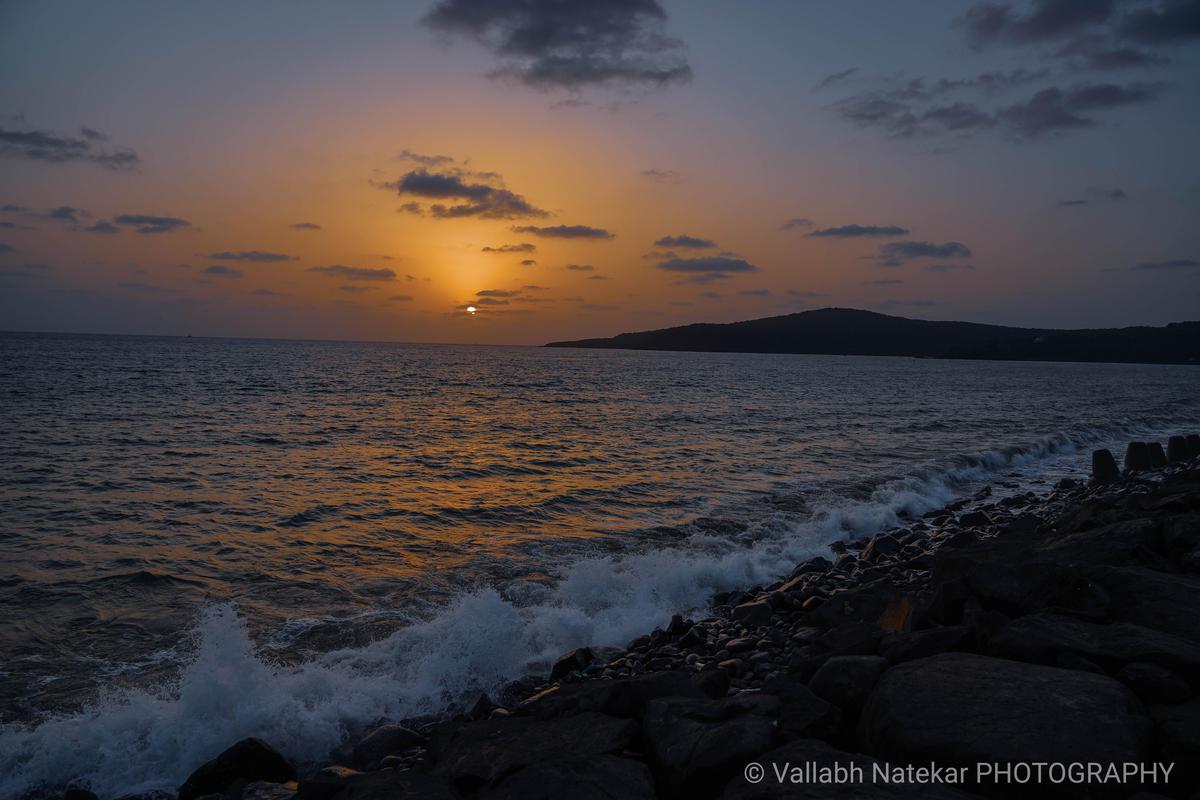 Image of Sky, Afterglow, Sunset, Sunrise, Cloud, Water etc.