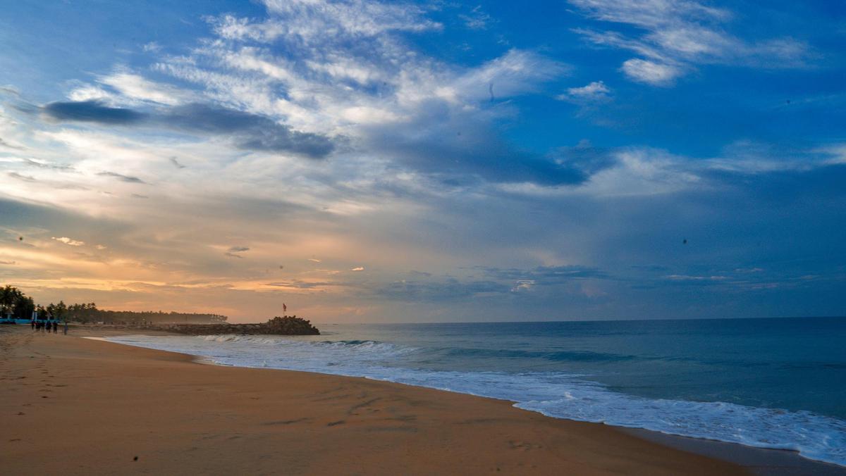 Image of Sky, Cloud, Water, Horizon, Blue, Sea etc.