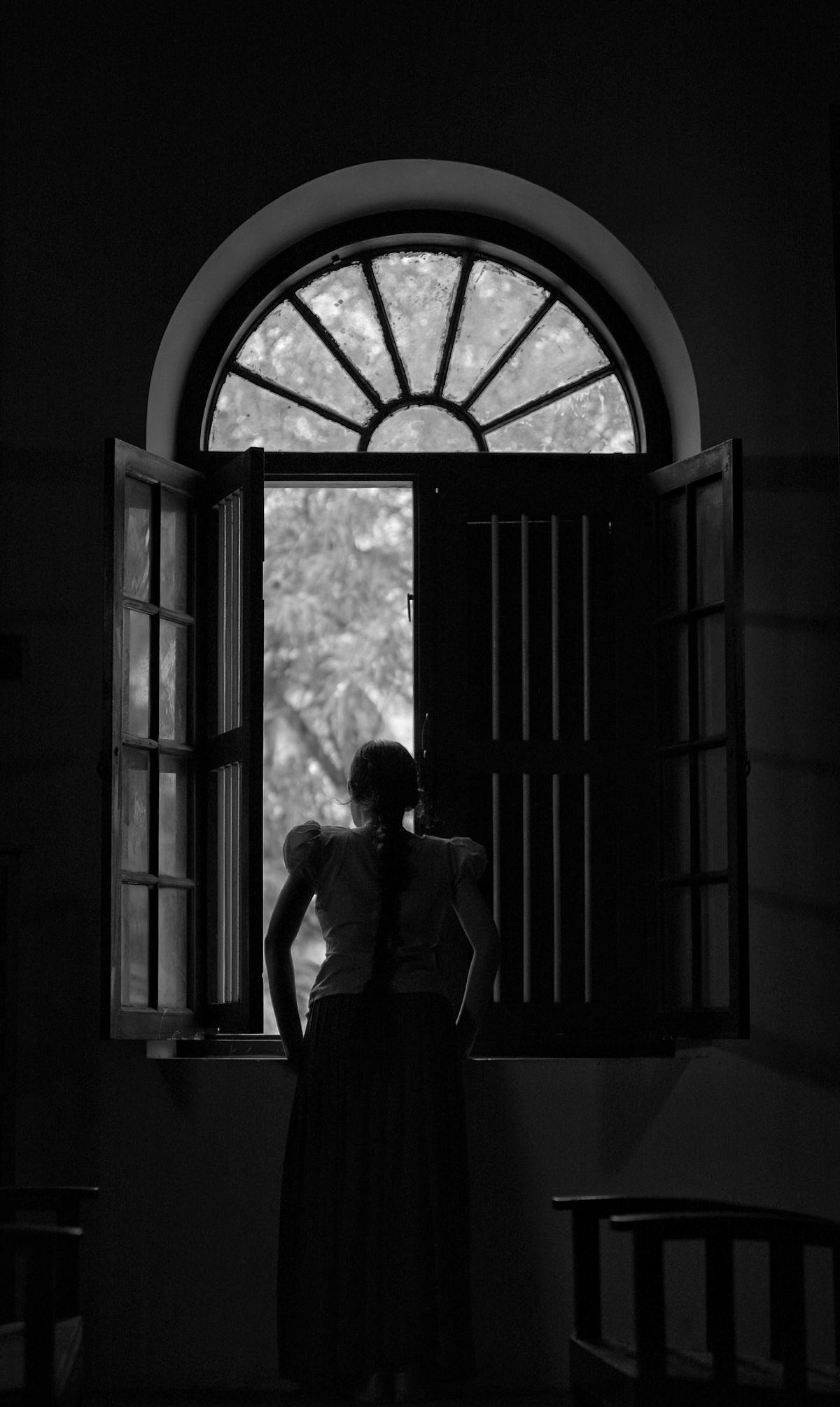 Image of Light, White, Black-and-white, Monochrome, Architecture, Darkness etc.