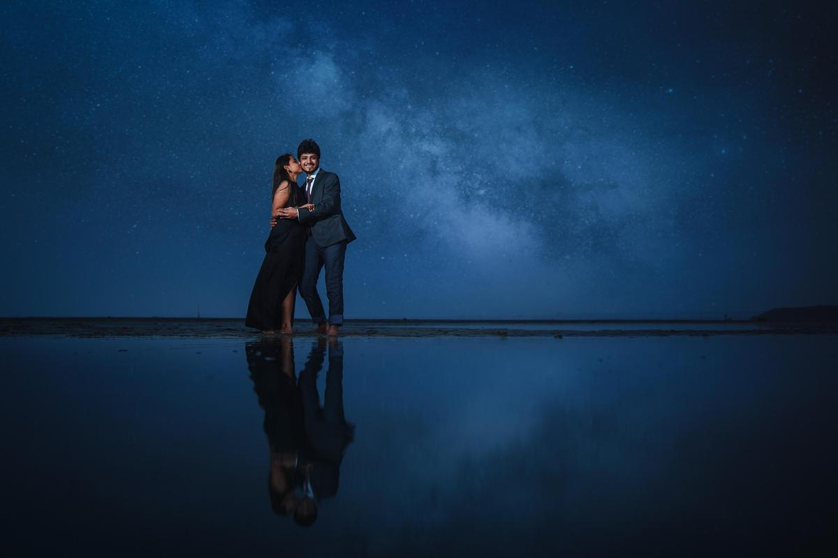 Image of Sky, Light, Night, Darkness, Water, Reflection etc.