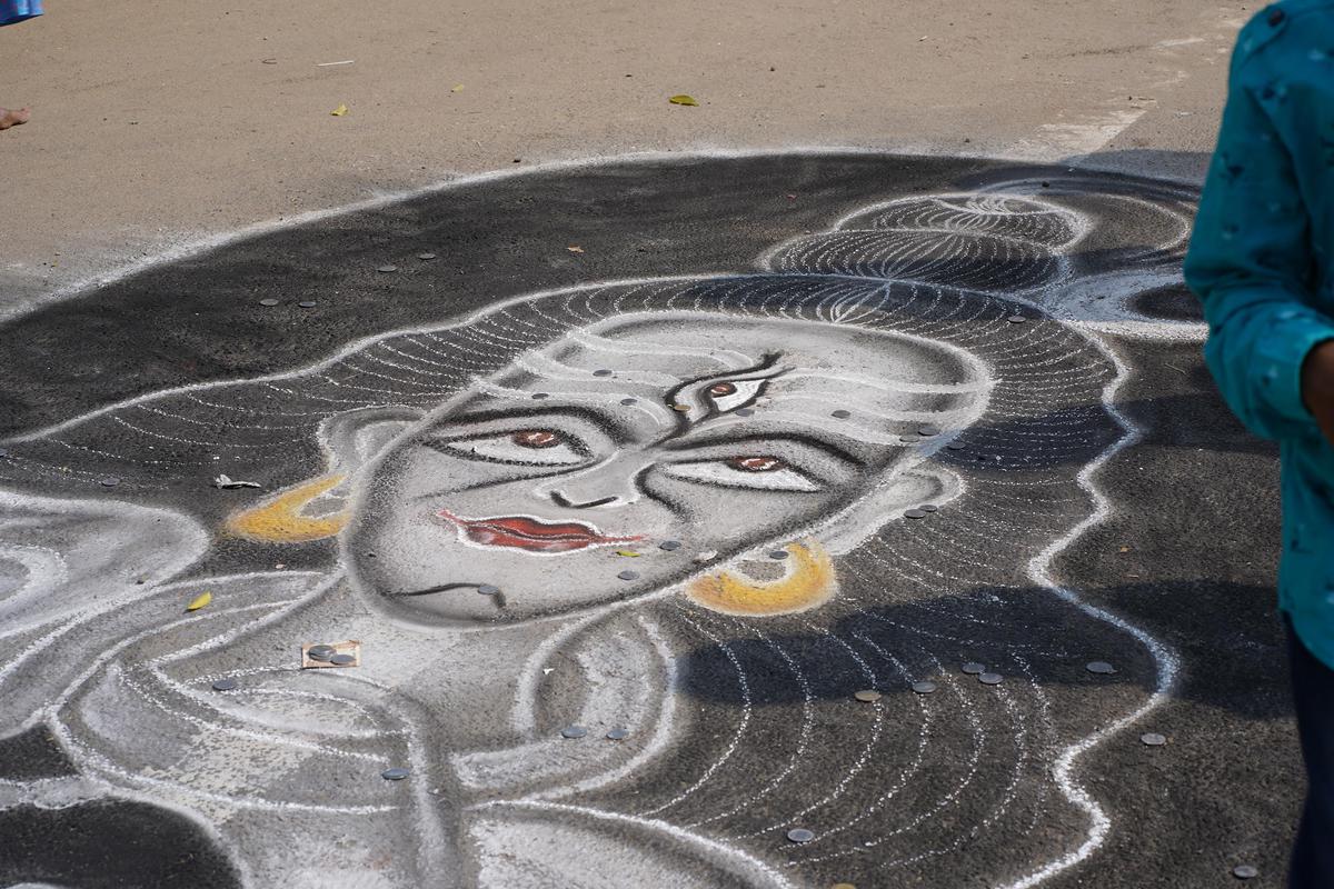 Image of Art, Automotive tire, Road surface, Public space, Asphalt, Sidewalk etc.