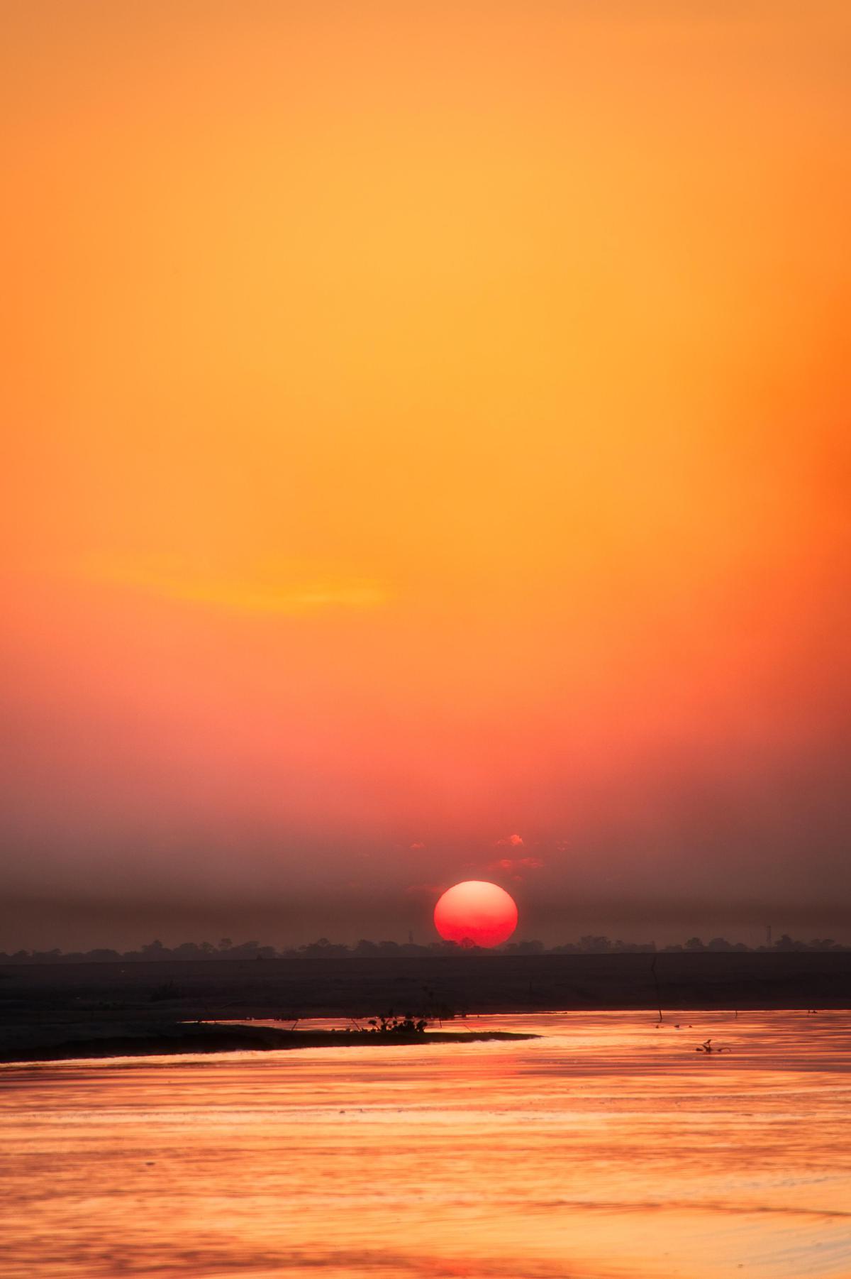 Image of Sky, Afterglow, Red sky at morning, Sunset, Sunrise, Evening etc.