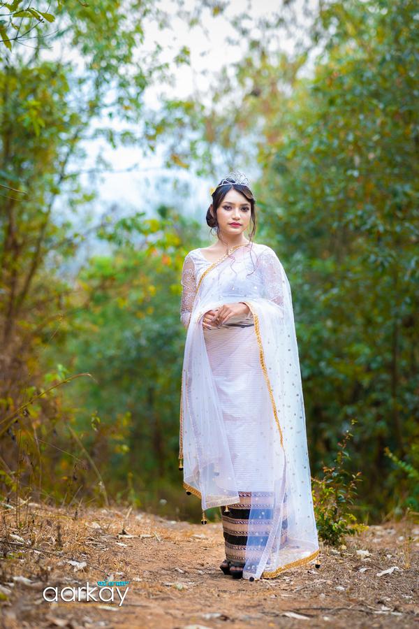 Image of Photograph, Yellow, White, Dress, Clothing, Beauty etc.