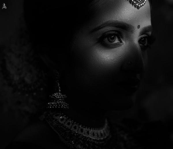 Image of Eyebrow, Lip, Eyelash, Flash photography, Jaw, Iris etc.