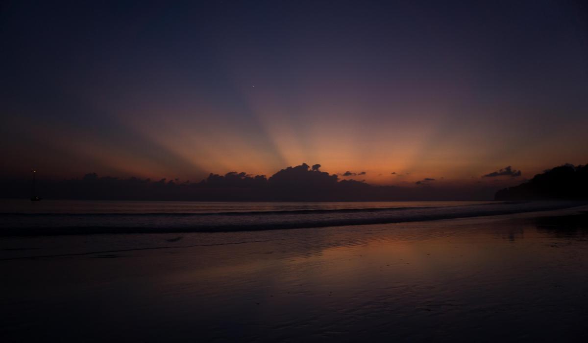 Image of Atmospheric phenomenon, Sky, Afterglow, Sunset, Sunrise, Cloud etc.