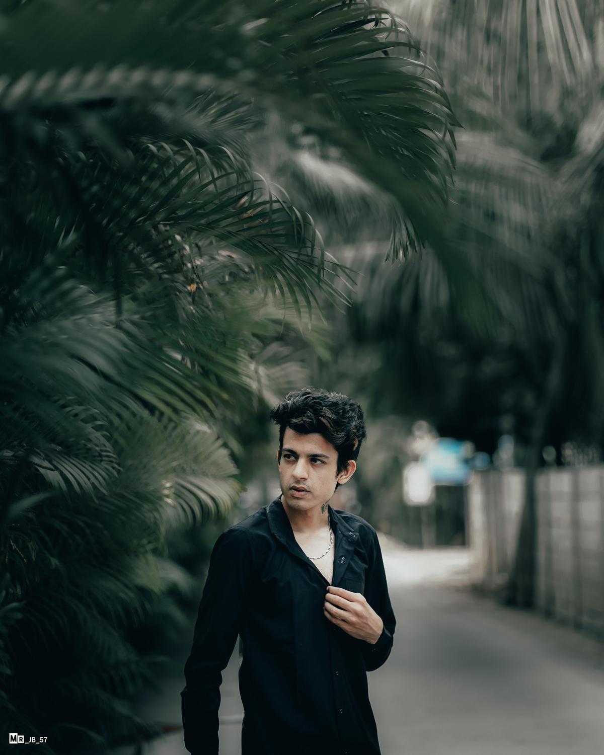 Image of Tree, Head, Outerwear, Street fashion, Happy, Face etc.