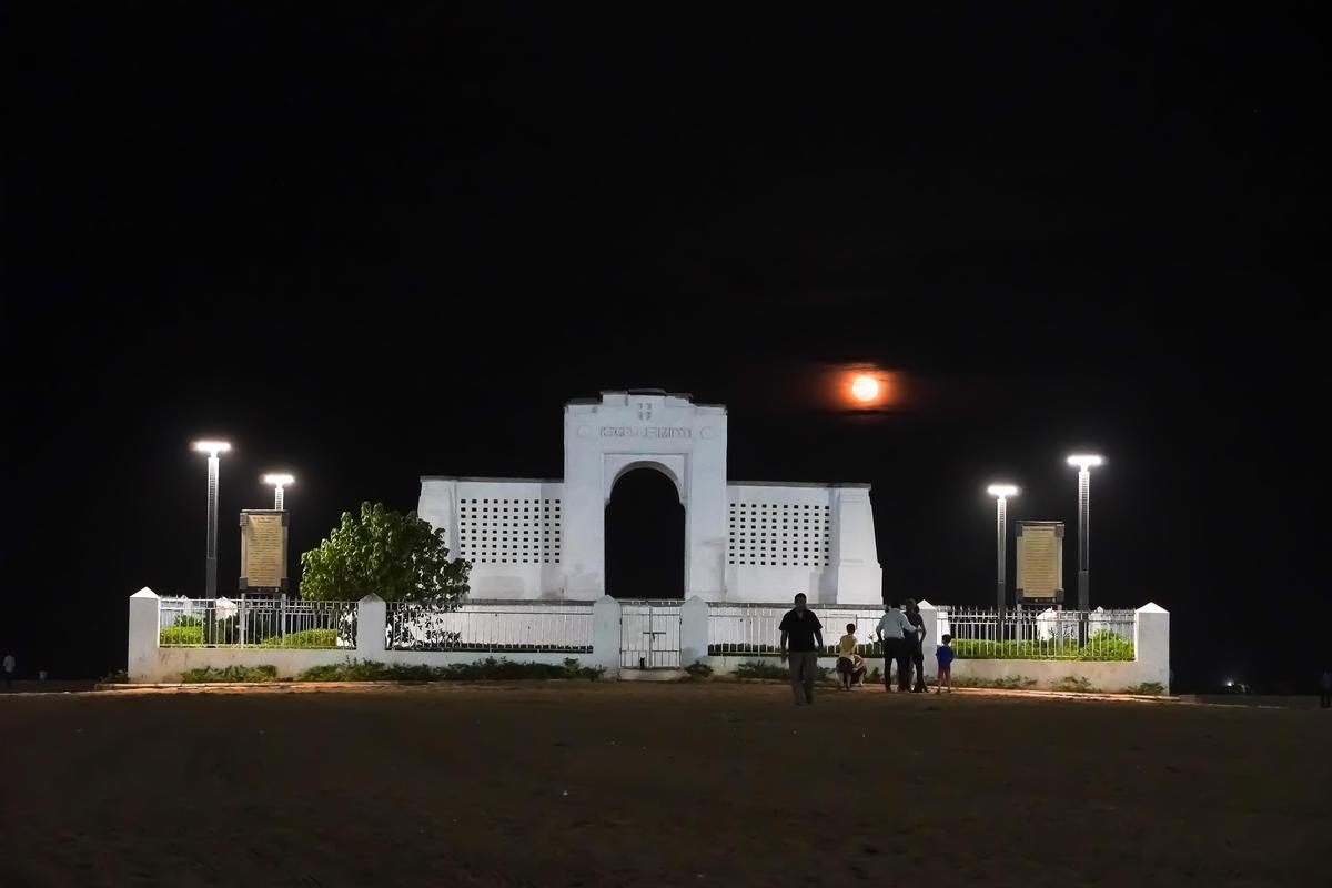 Image of Sky, Light, Night, Architecture, Lighting etc.