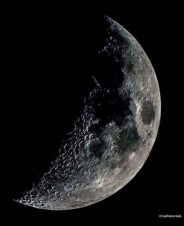 Image of Black-and-white, Monochrome photography, Atmosphere, Astronomical object, Astronomy, Moon etc.