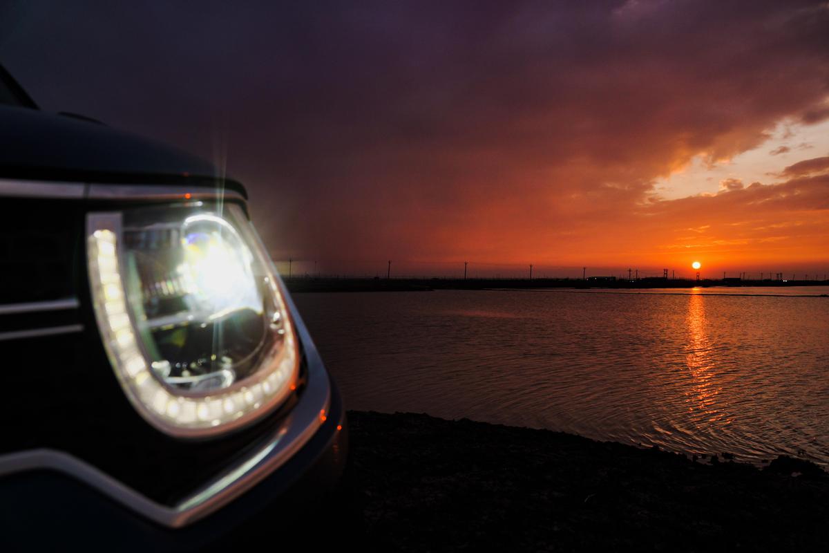 Image of Sky, Light, Vehicle, Car, Automotive design, Lighting etc.