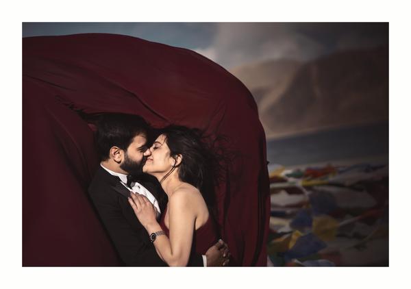 Image of Photograph, Photography, Snapshot, Red, Beauty, Love etc.