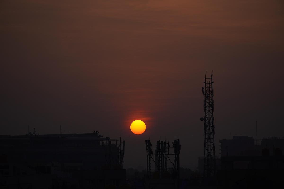 Image of Sky, Afterglow, Red sky at morning, Sunset, Cloud, Dusk etc.