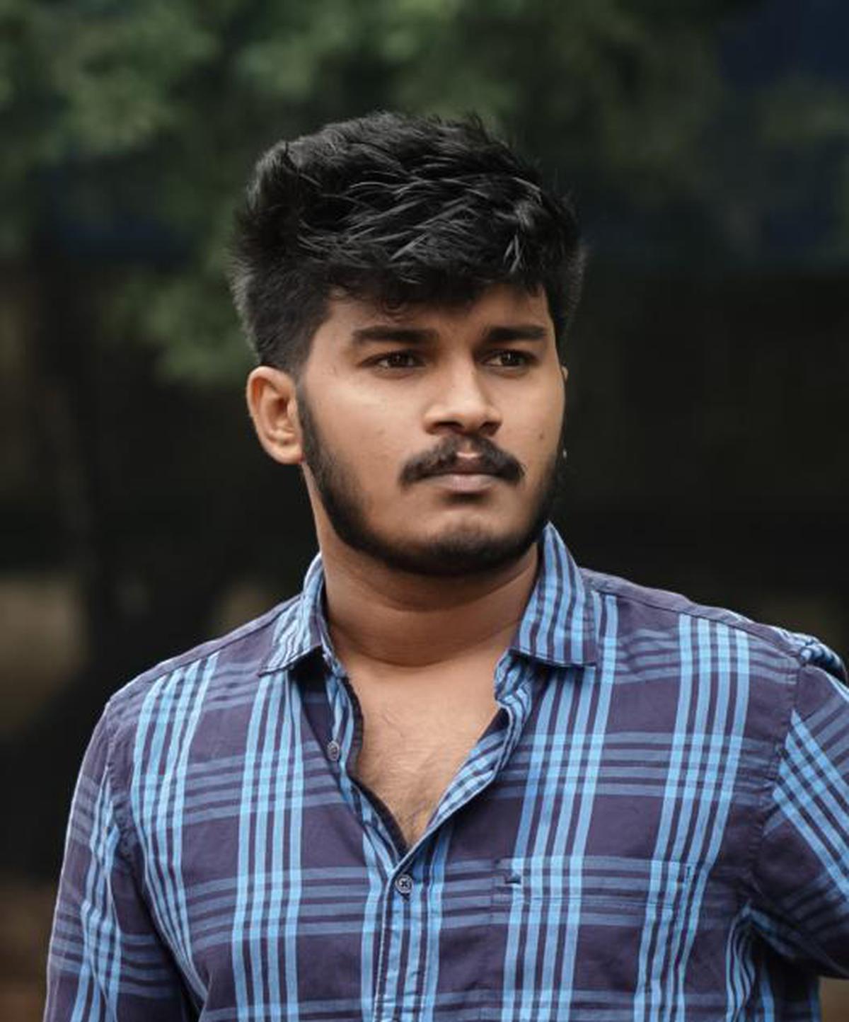 Image of Fashion, Chin, Neck, Forehead, Eyebrow, Lip etc.