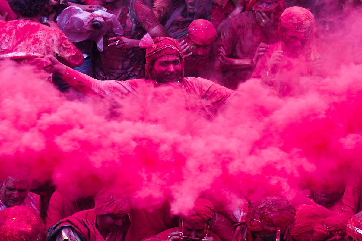 Image of Pink, Magenta, Red, Smoke etc.