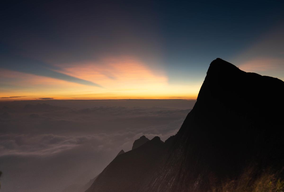 Image of Nature, Atmospheric phenomenon, Sky, Morning, Mountain, Sunset etc.