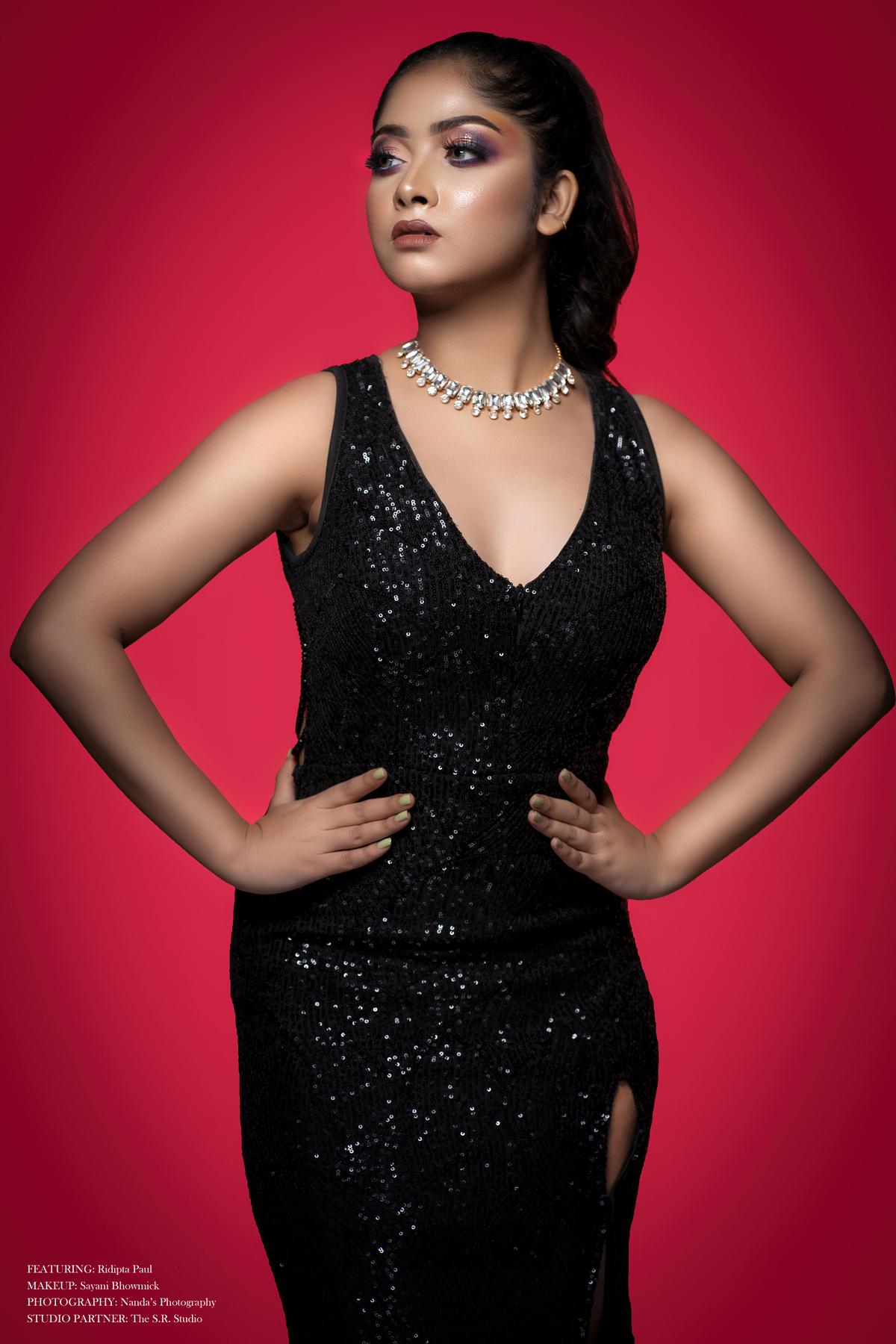 Image of Black, Dress, Neck, Lip, Eyelash, Flash photography etc.
