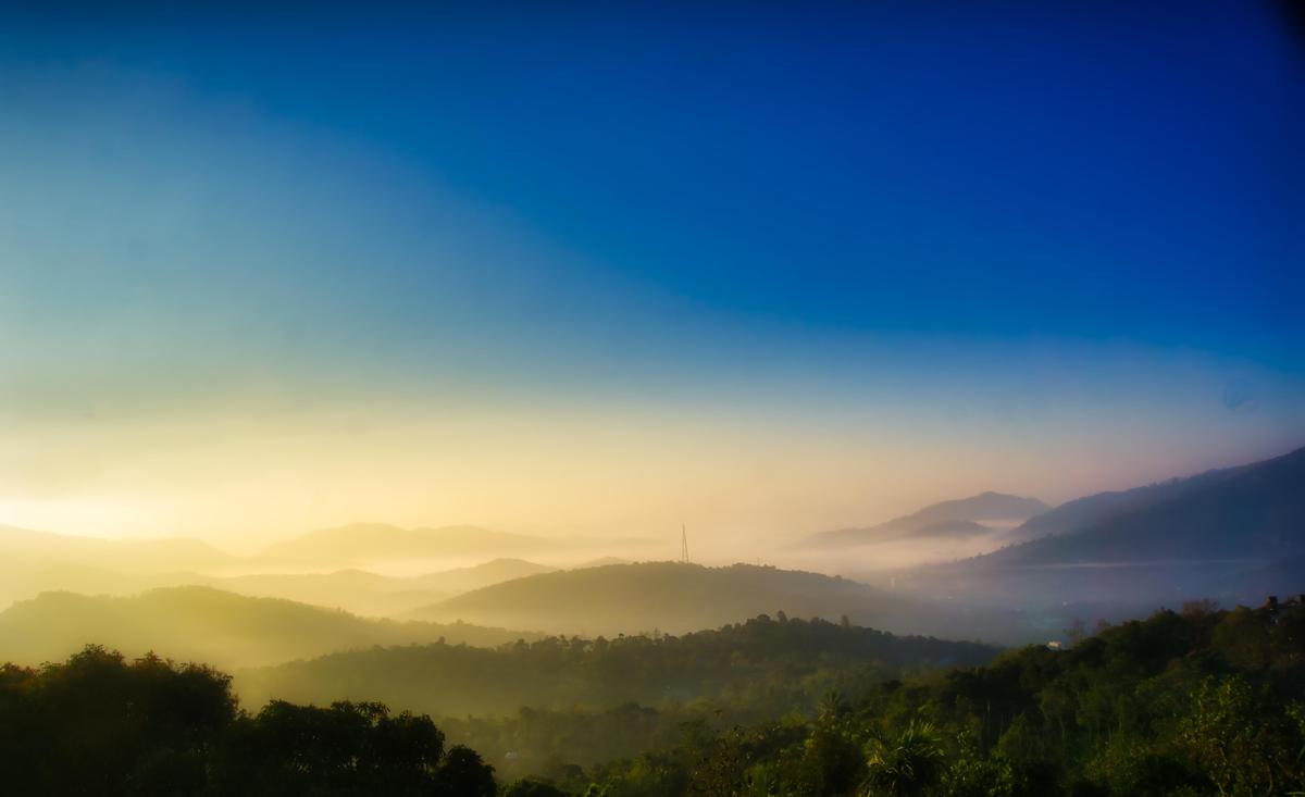 Image of Sky, Mountain, Afterglow, Tree, Sunrise, Natural landscape etc.