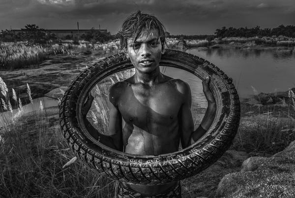 Image of Black-and-white, Monochrome, Black, Water etc.