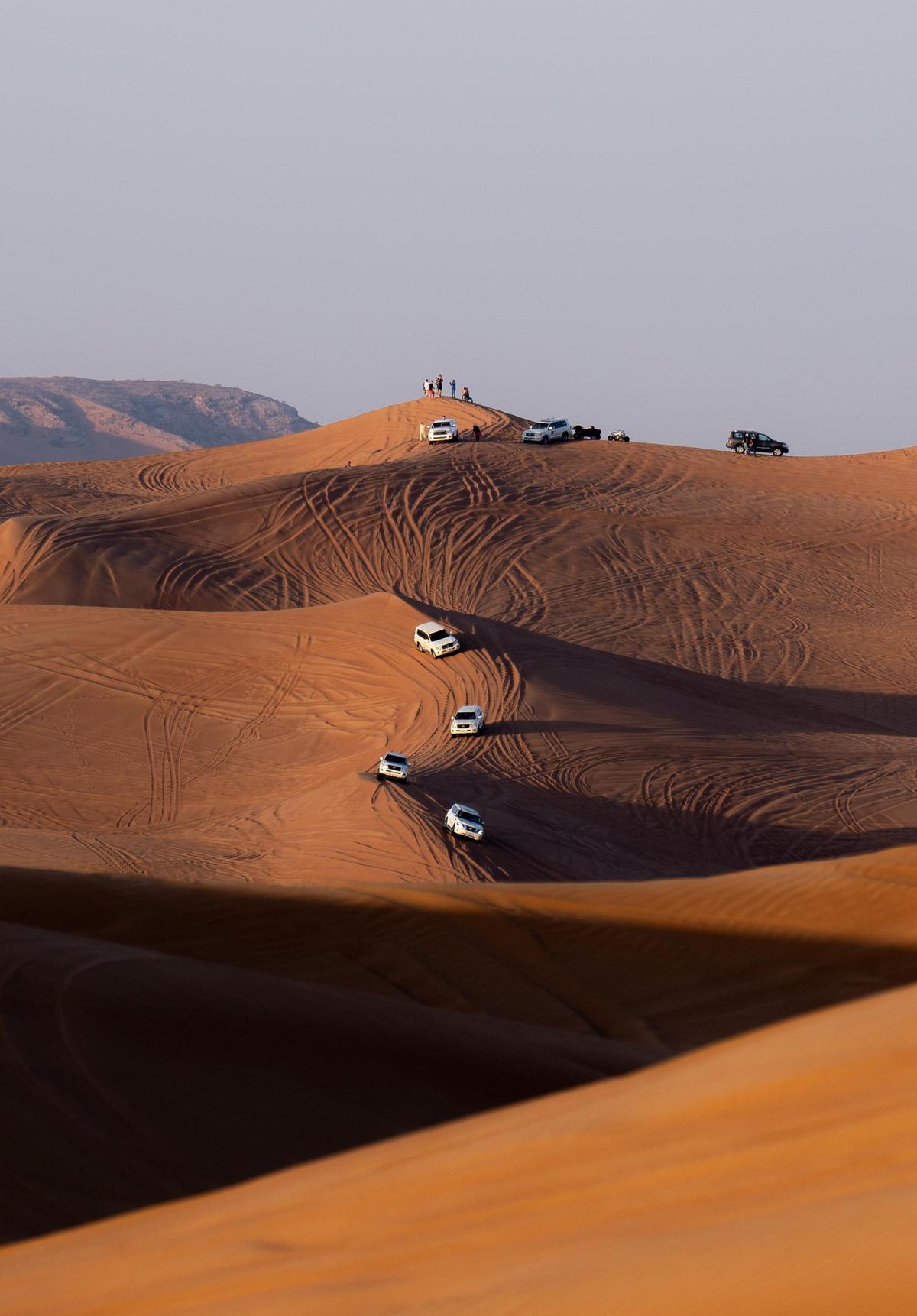 Image of Sky, Natural environment, Brown, Slope etc.