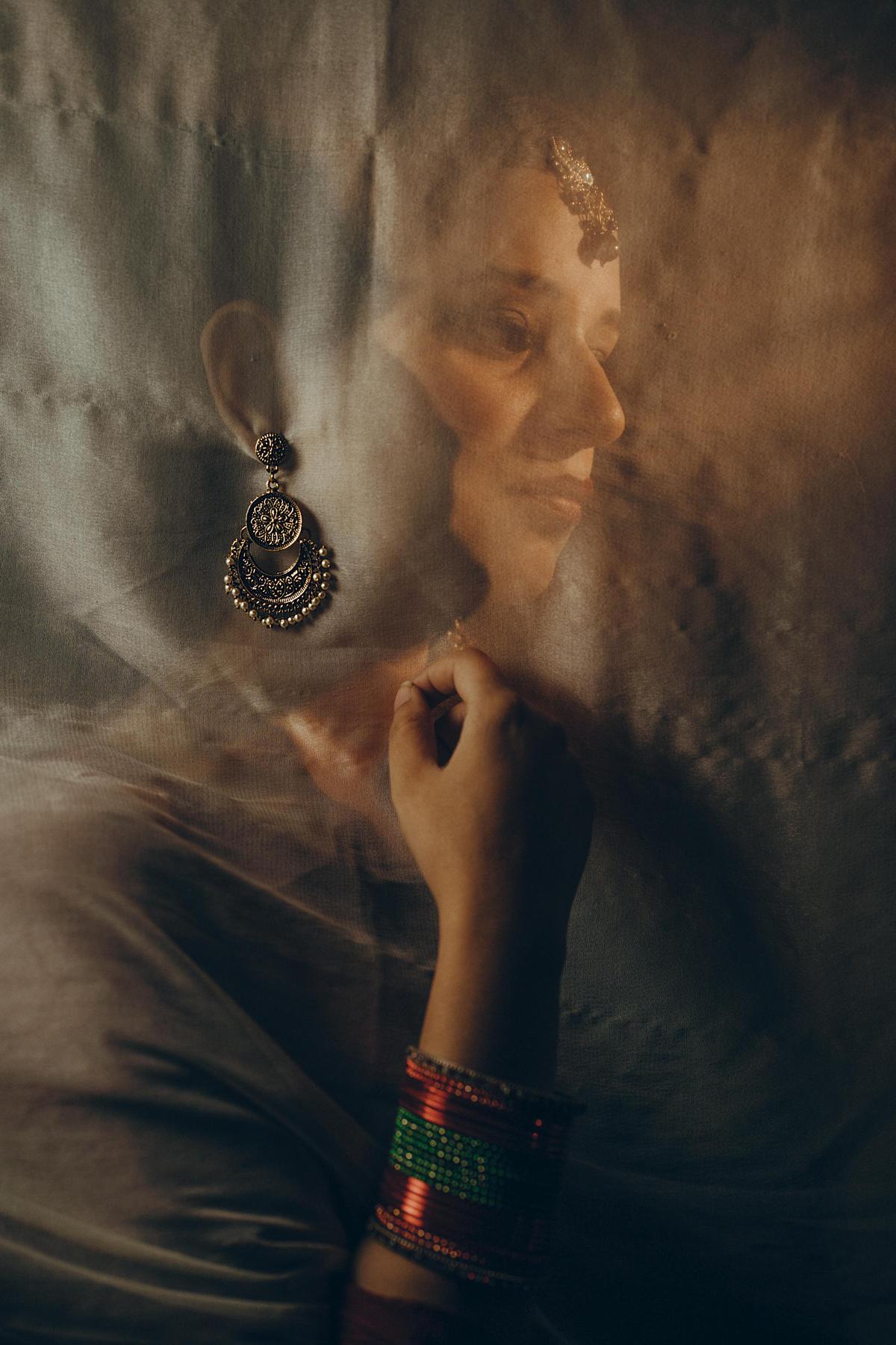 Image of Lady etc.