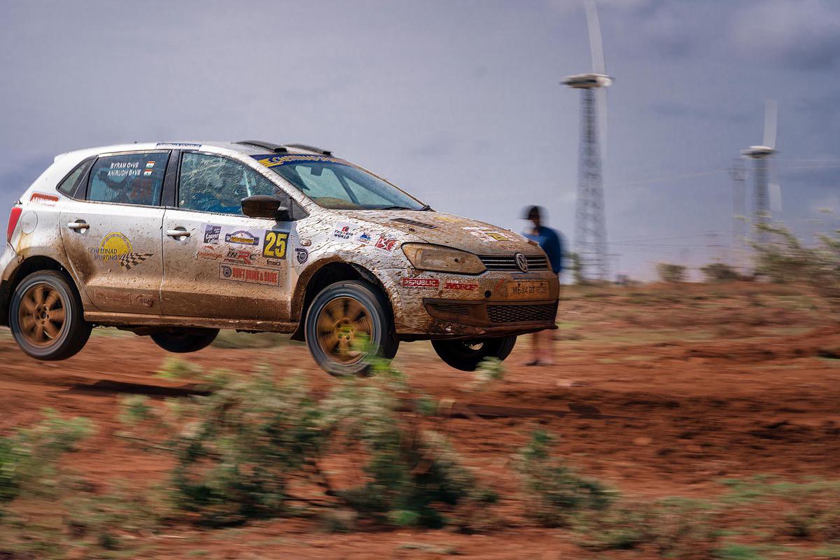 Image of Dirt track racing, Sky, Automotive tire, Off-road racing, Cloud, Wheel etc.