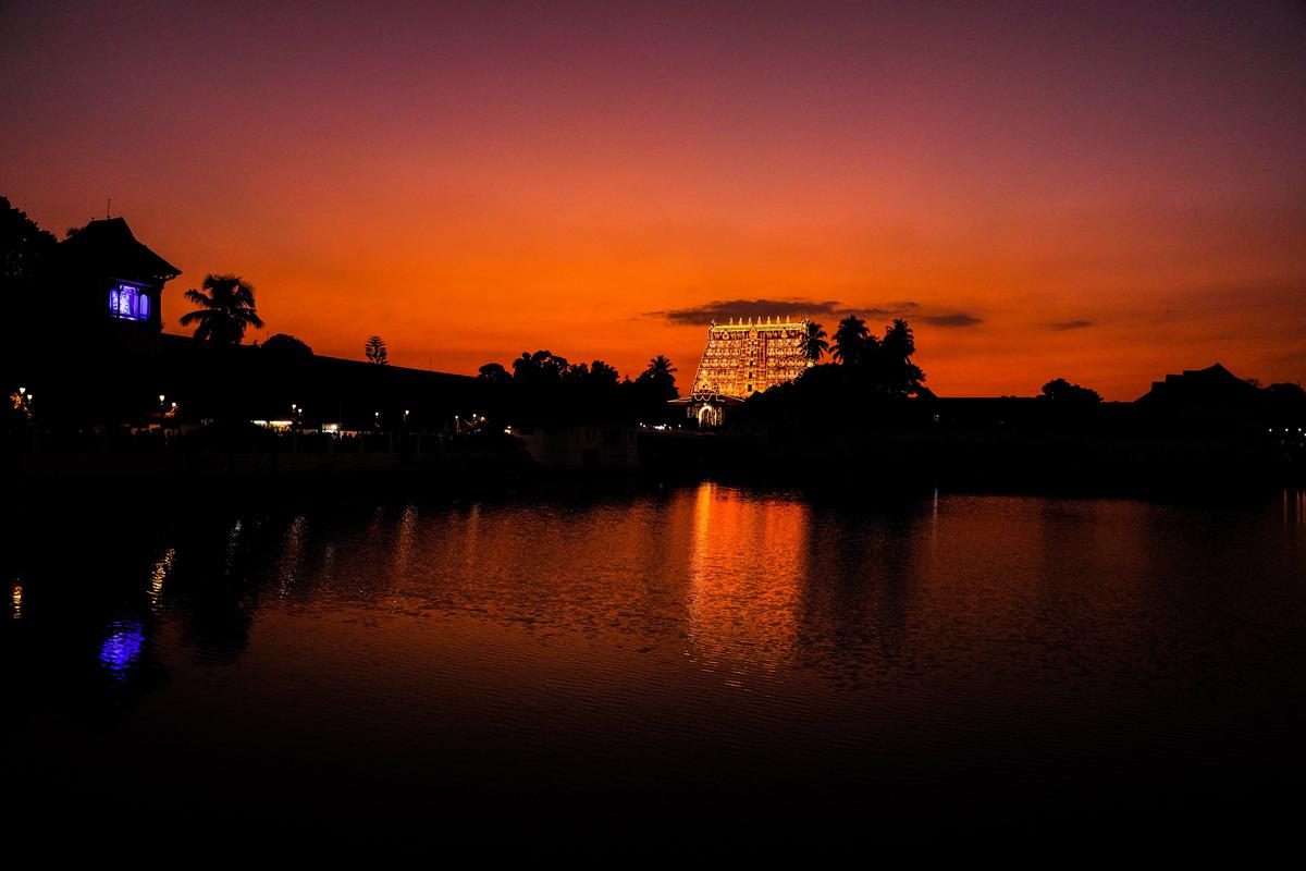 Image of Sky, Afterglow, Sunset, Cloud, Water, Reflection etc.