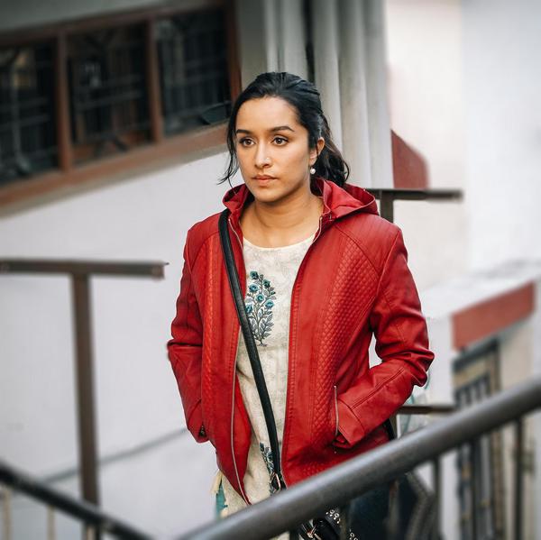Image of Street fashion, Jacket, Jewellery, Beauty, Winter, Sleeve etc.