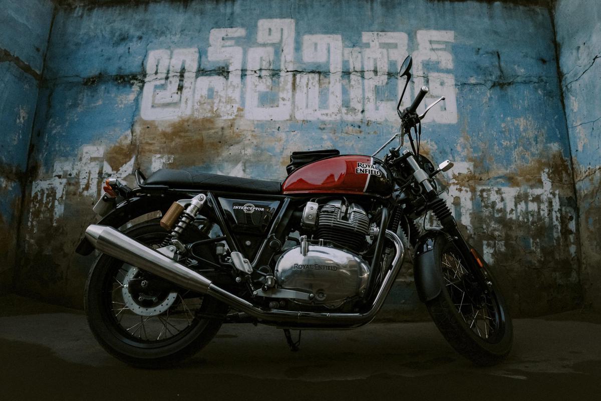 Image of Land vehicle, Vehicle, Car, Mode of transport, Automotive lighting, Motorcycle etc.
