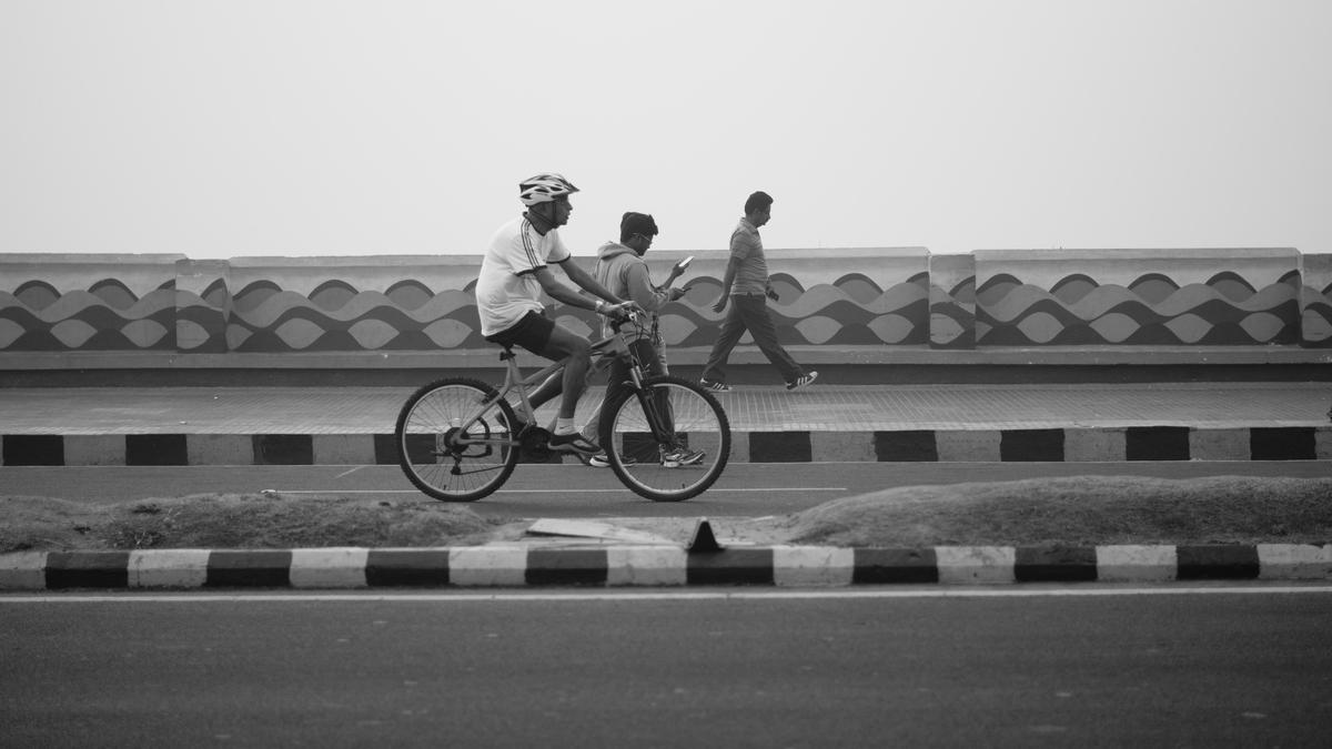 Image of White, Vehicle, Mode of transport, Recreation, Bicycle, Cycling etc.