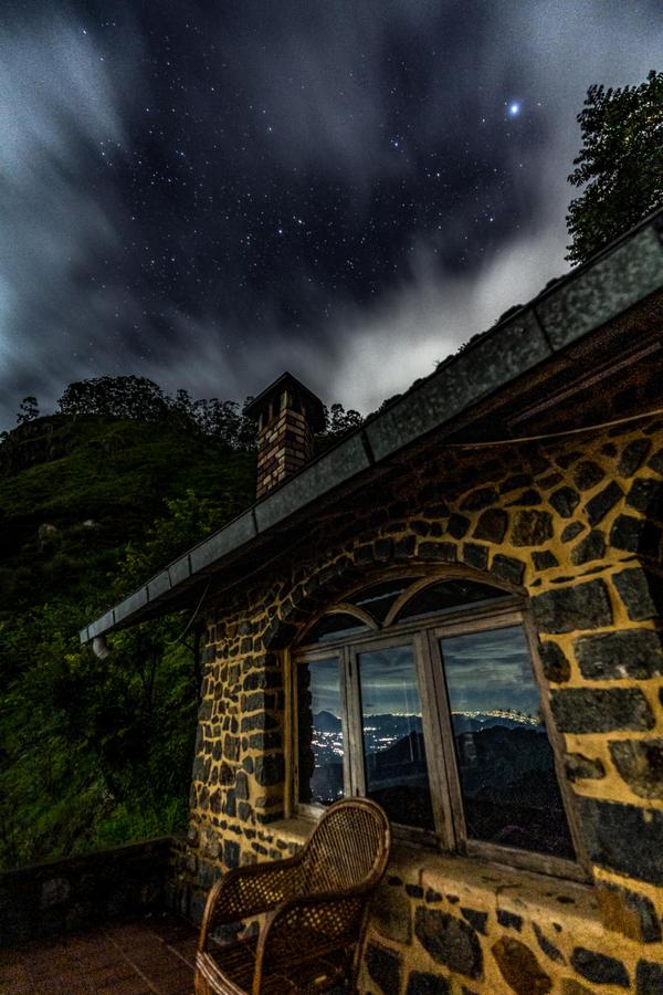 Image of Sky, Tree, Cloud, Night, Atmosphere, House etc.