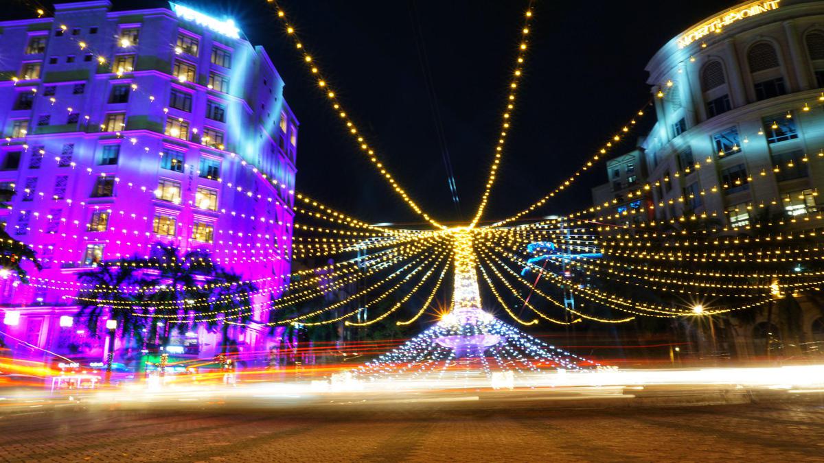 Image of Light, Purple, Night, Lighting, Landmark, Tourist attraction etc.