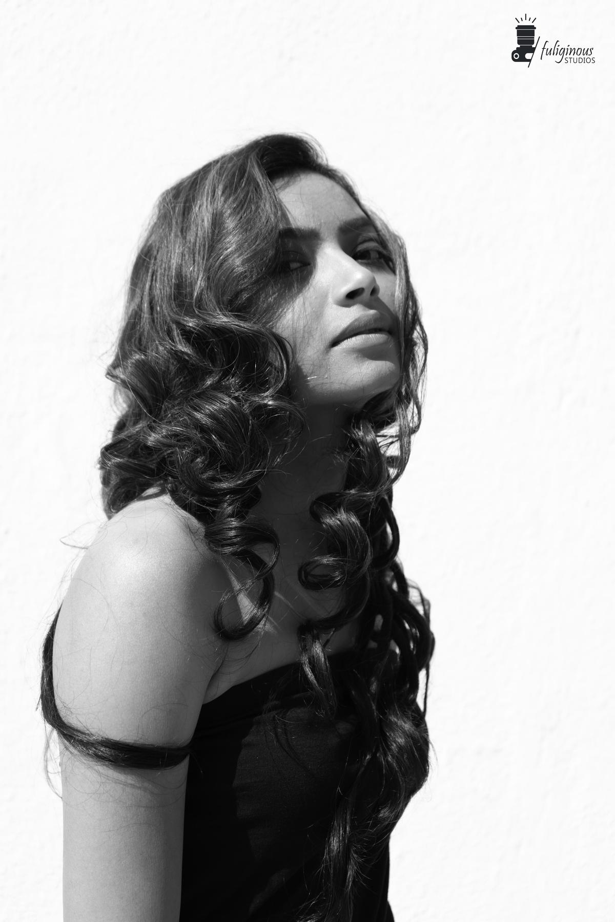Image of Photograph, Skin, White, Black-and-white, Black, Lady etc.
