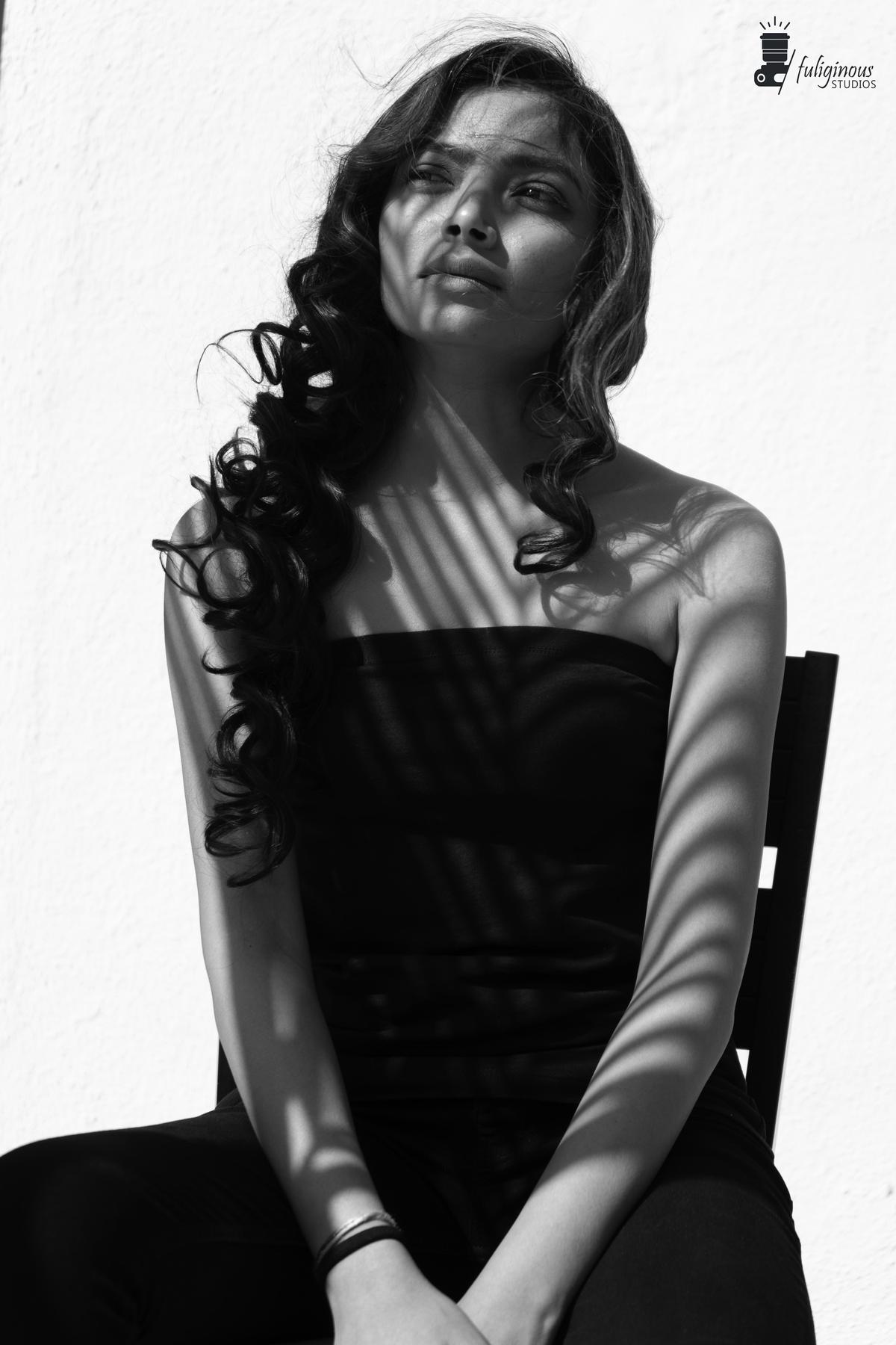 Image of Photography, White, Black-and-white, Monochrome photography, Black, Lady etc.