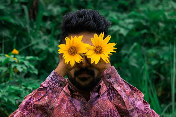 Image of Organism, Happy, Plant, Flower, Eye, Grass etc.