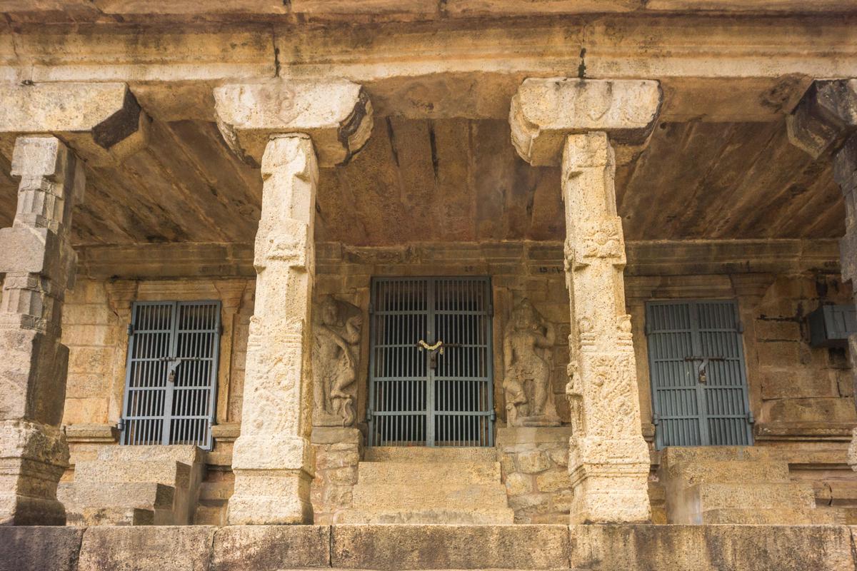 Image of Building, Wood, Window, House, Brick, Brickwork etc.