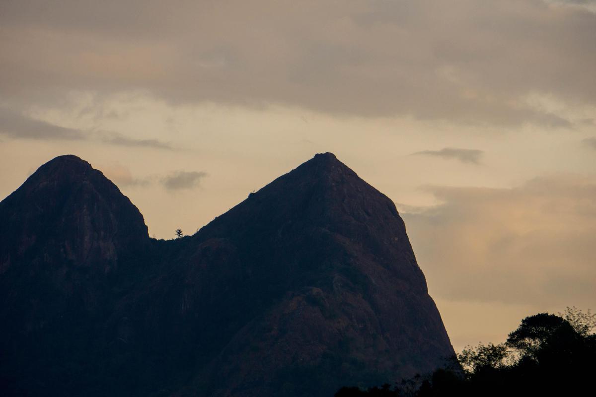 Image of Highland, Atmospheric phenomenon, Sky, Mountain, Tree, Cloud etc.