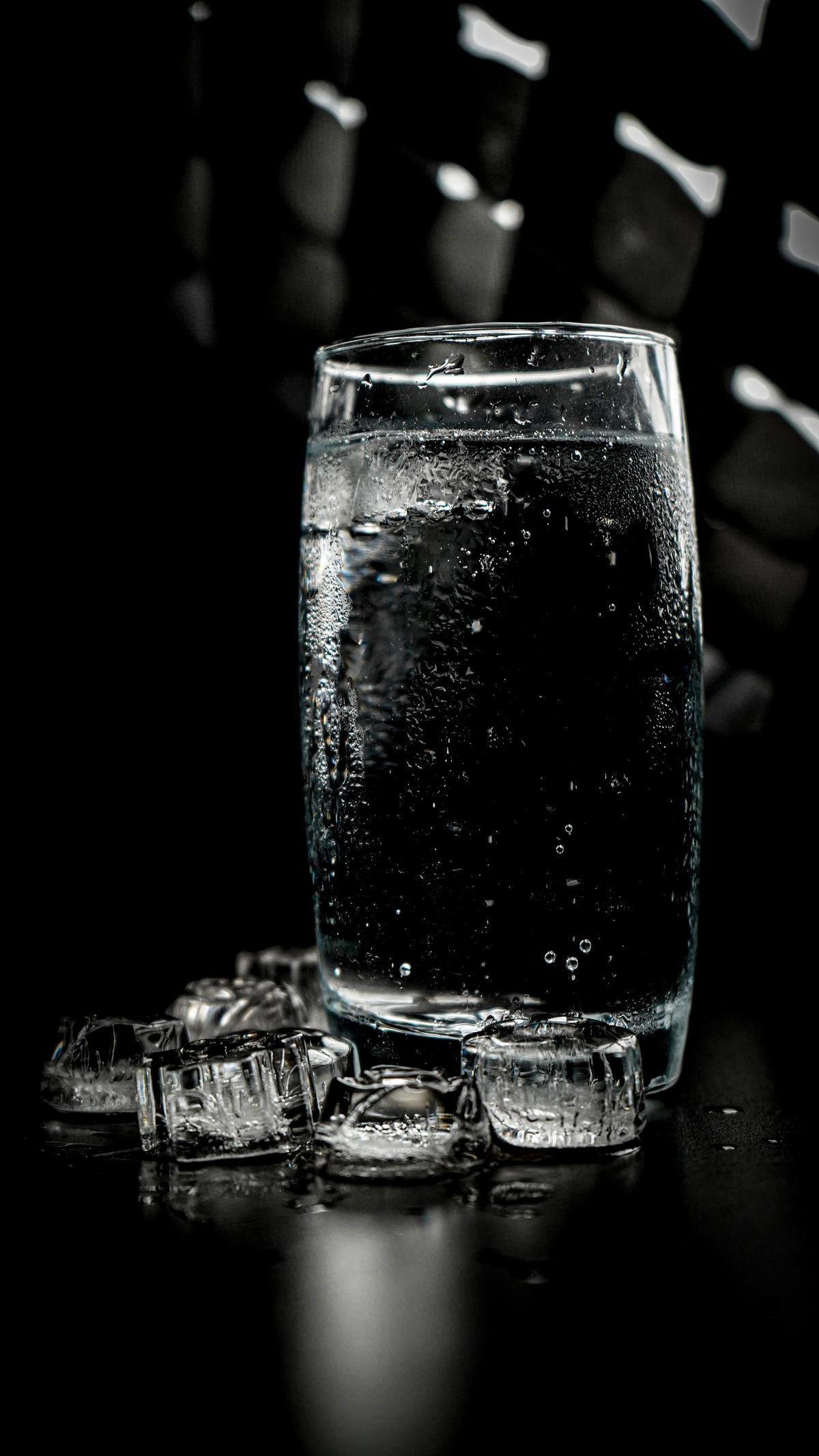 Image of Black-and-white, Black, Drink, Glass, Highball glass etc.