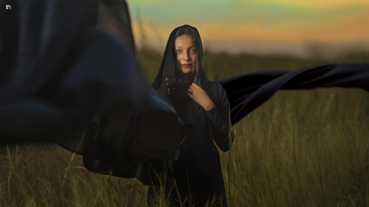 Image of Sky, Cloud, Outerwear, Atmosphere, Sunlight, People in nature etc.