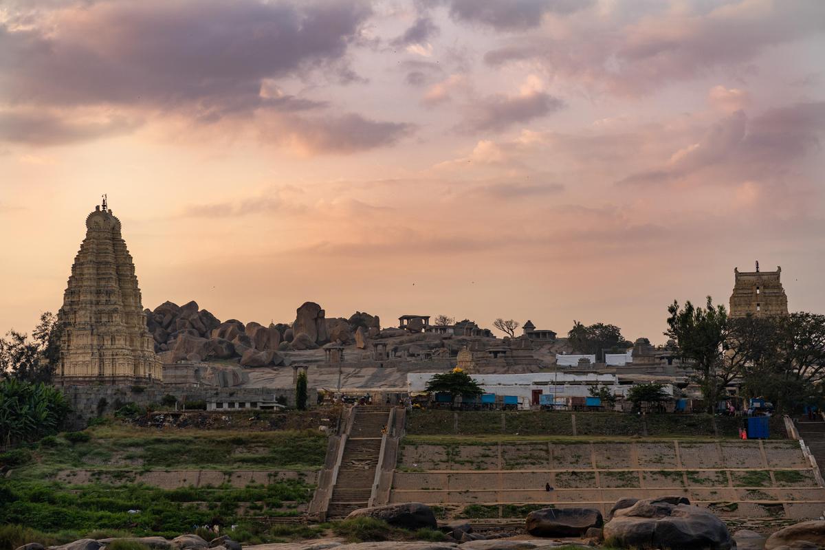 Image of Temple, Sky, Morning, Cloud, Landmark, Historic site etc.